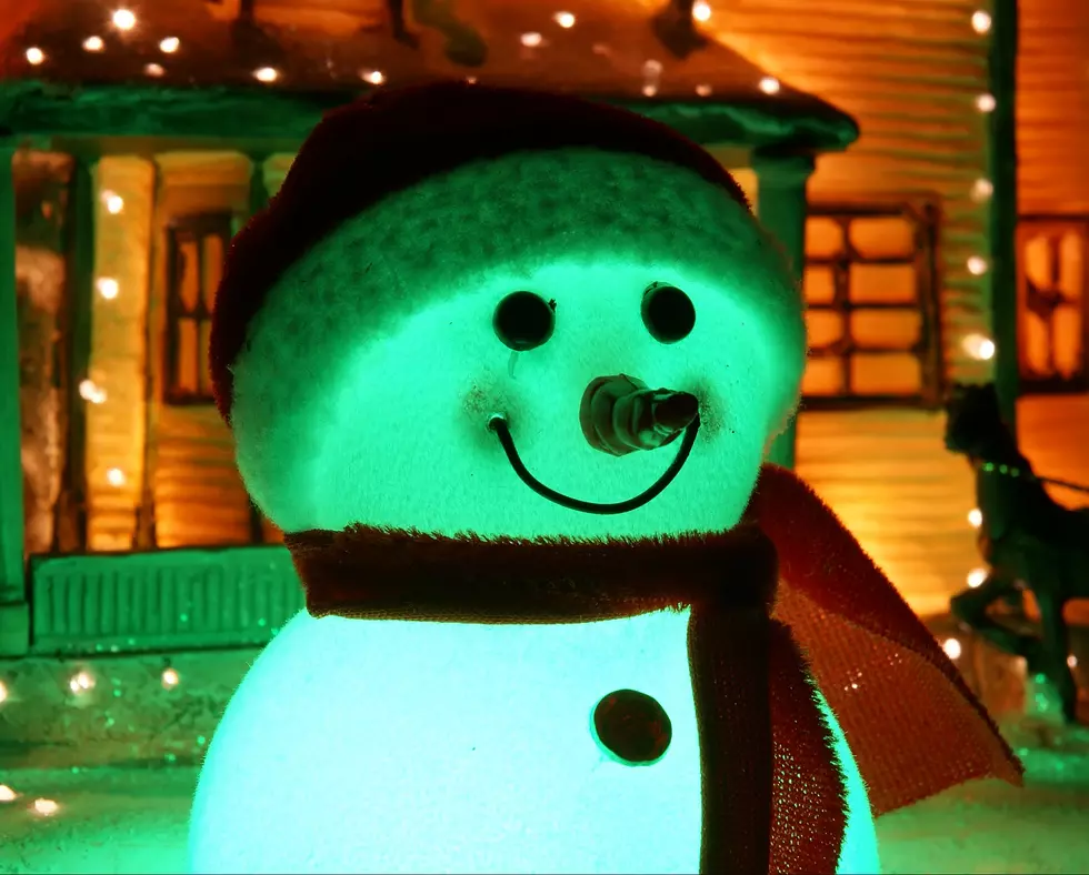 You Need To See These Christmas Lights In Freeport