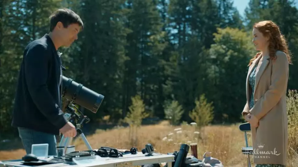 Hallmark’s Latest ‘Illinois’ Movie Was Shot Nowhere Near Illinois