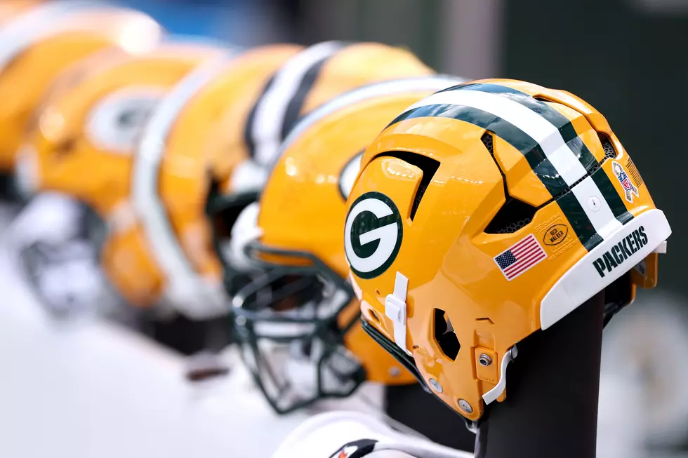 This Kid’s Reaction to His Dad Signing With the Packers Is Going Viral