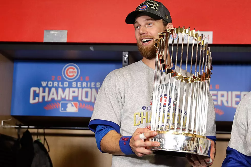 World Series MVP Ben Zobrist Is Everyone’s Hero Signing Autographs Outside His House